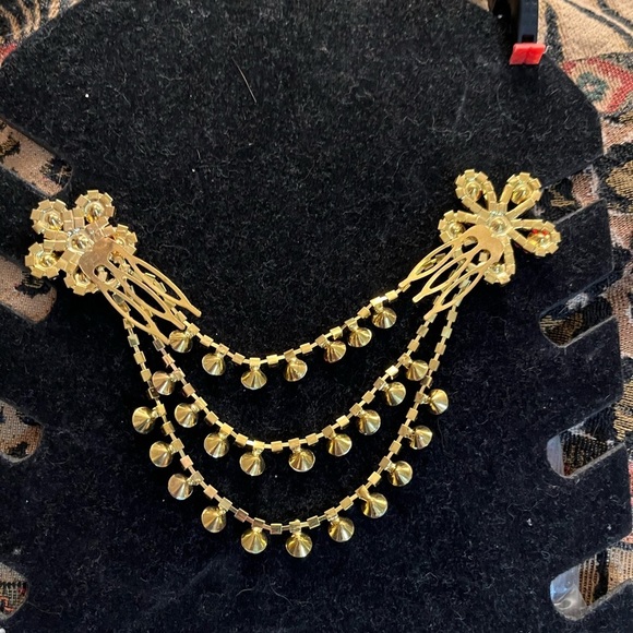 Ruby Rhinestone hair comb dangling great with updo / twist for any occas… - Picture 3 of 6